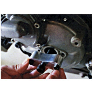 ŚCIĄGACZ LEWEJ POKRYWY KAPY SILNIKA JMP DO WIELU MODELI DUCATI