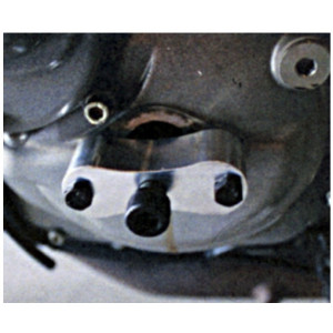 ŚCIĄGACZ LEWEJ POKRYWY KAPY SILNIKA JMP DO WIELU MODELI DUCATI