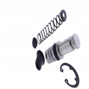 ZESTAW NAPRAWCZY POMPY HAMULCOWEJ PRZÓD SUZUKI SFV 650 SUZUKI SFV650 2011